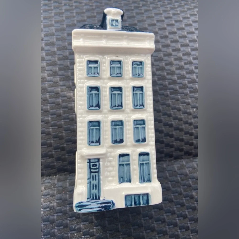 KLM BOLS Blue Delft House #74 - Picture 1 of 7
